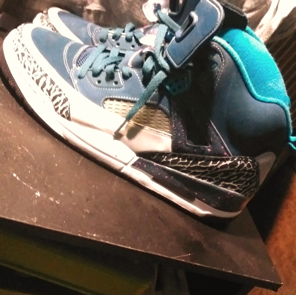 Jordan space blue air spizikes Size 12